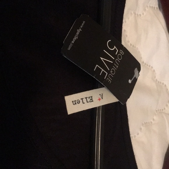 Cold Shoulder Top - Picture 3 of 3